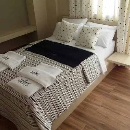 灯塔莉迪亚别墅 *