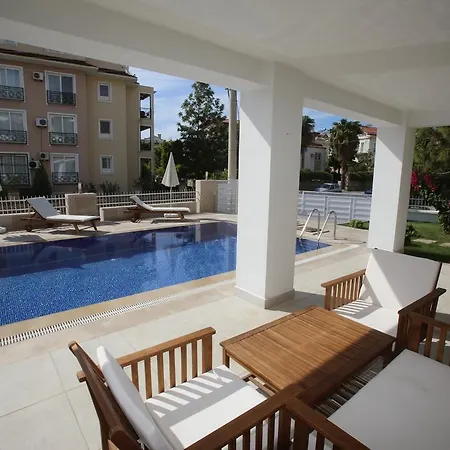 灯塔莉迪亚别墅