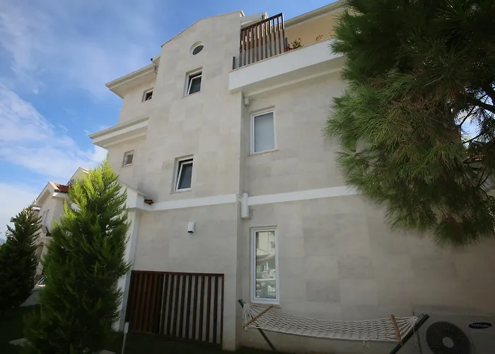 Lighthouse Lydia Фетхие