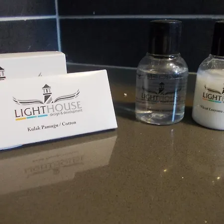 Willa Lighthouse Lydia