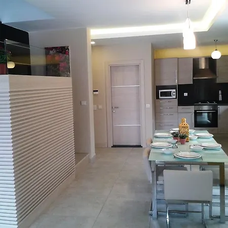 Willa Lighthouse Lydia